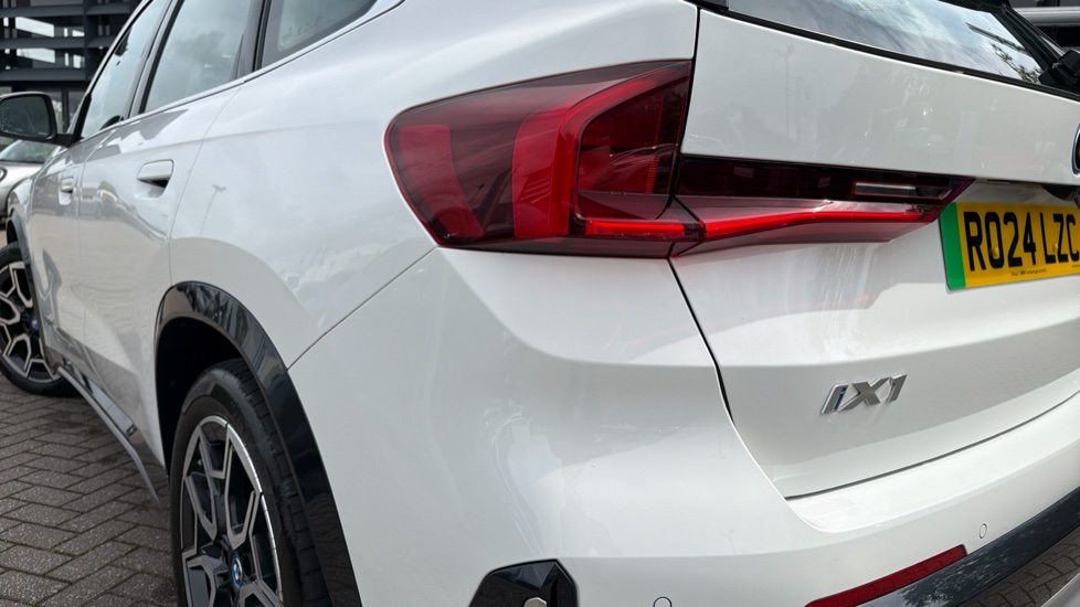 BMW iX1 230kW xDrive30 xLine 65kWh 5dr Auto Electric Estate - Image 31