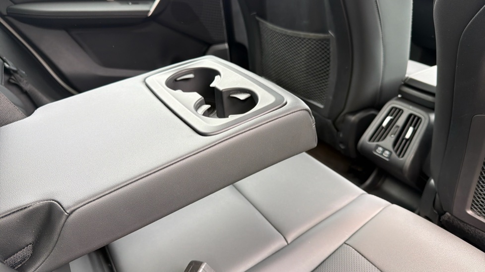 BMW iX1 230kW xDrive30 xLine 65kWh 5dr Auto Electric Estate - Image 42