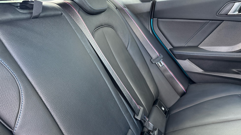 BMW 2 Series 218i [136] M Sport 4dr DCT Petrol Saloon - Image 39