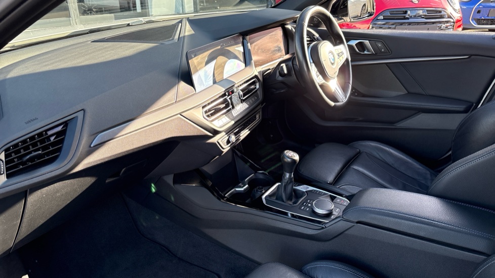 BMW 1 Series 118i [136] M Sport 5dr [Live Cockpit Professional] Petrol Hatchback - Image 7