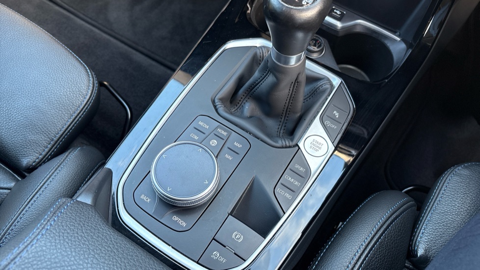 BMW 1 Series 118i [136] M Sport 5dr [Live Cockpit Professional] Petrol Hatchback - Image 19