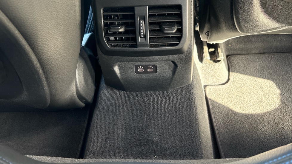 BMW 1 Series 118i [136] M Sport 5dr [Live Cockpit Professional] Petrol Hatchback - Image 36