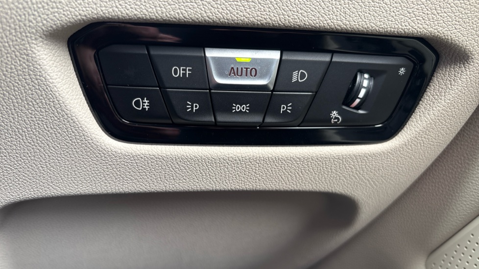BMW 4 Series 420i M Sport 5dr Step Auto Petrol Hatchback - Image 37