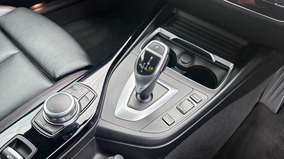 BMW 2 Series 220i Sport 2dr [Nav] Step Auto Petrol Convertible - Image 10