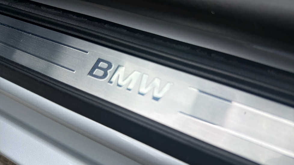 BMW 2 Series 220i Sport 2dr [Nav] Step Auto Petrol Convertible - Image 31