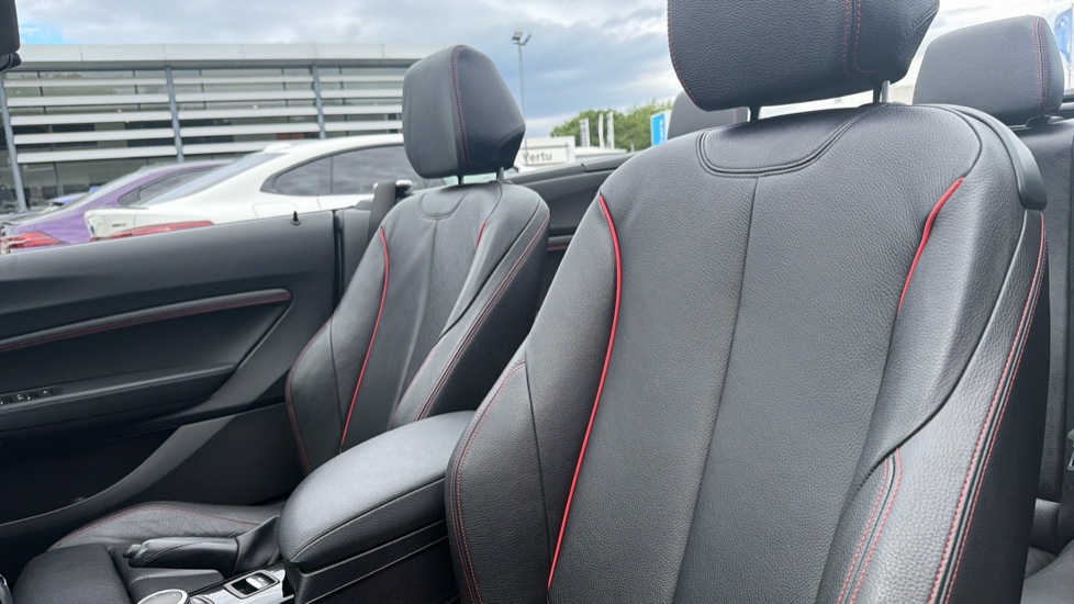 BMW 2 Series 220i Sport 2dr [Nav] Step Auto Petrol Convertible - Image 33