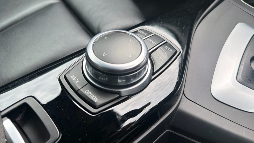BMW 2 Series 220i Sport 2dr [Nav] Step Auto Petrol Convertible - Image 48