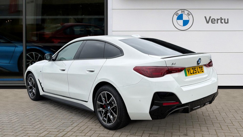 BMW i4 250kW eDrive40 M Sport 83.9kWh 5dr Auto [Pro Pack] Electric Hatchback - Image 2