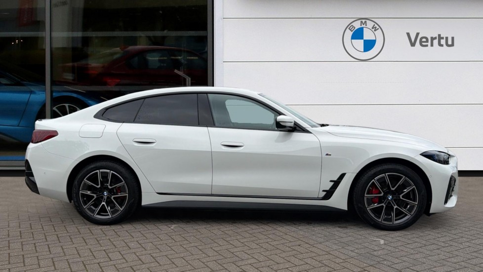 BMW i4 250kW eDrive40 M Sport 83.9kWh 5dr Auto [Pro Pack] Electric Hatchback - Image 3