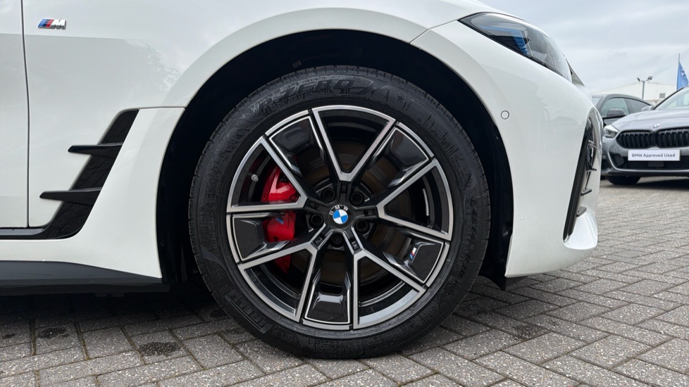 BMW i4 250kW eDrive40 M Sport 83.9kWh 5dr Auto [Pro Pack] Electric Hatchback - Image 14