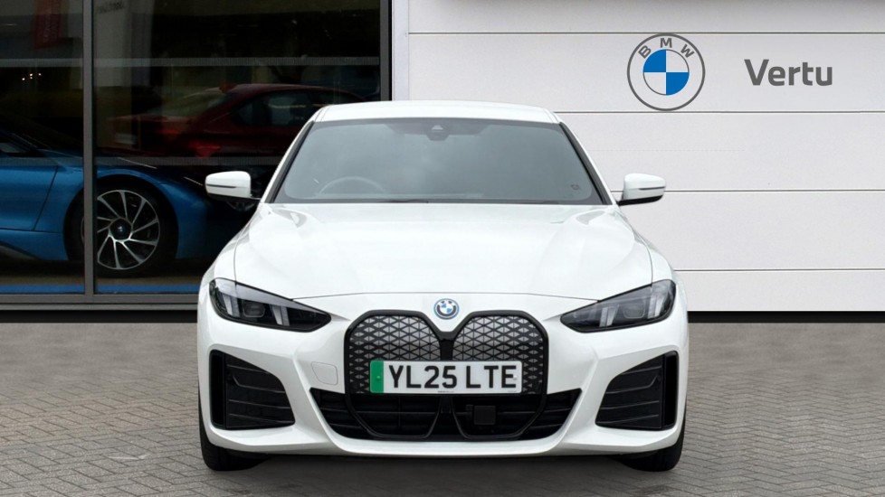 BMW i4 250kW eDrive40 M Sport 83.9kWh 5dr Auto [Pro Pack] Electric Hatchback - Image 16