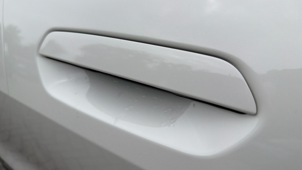 BMW i4 250kW eDrive40 M Sport 83.9kWh 5dr Auto [Pro Pack] Electric Hatchback - Image 29