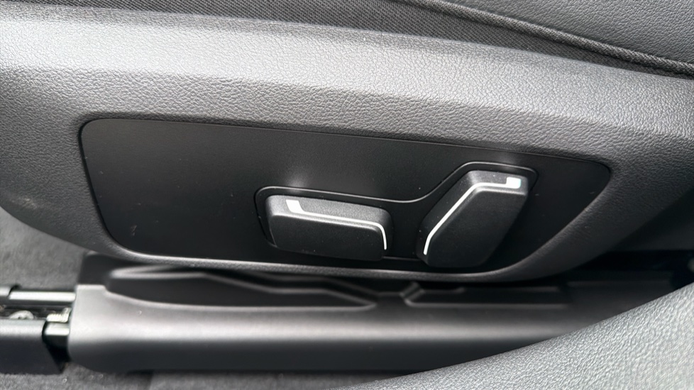 BMW i4 250kW eDrive40 M Sport 83.9kWh 5dr Auto [Pro Pack] Electric Hatchback - Image 36