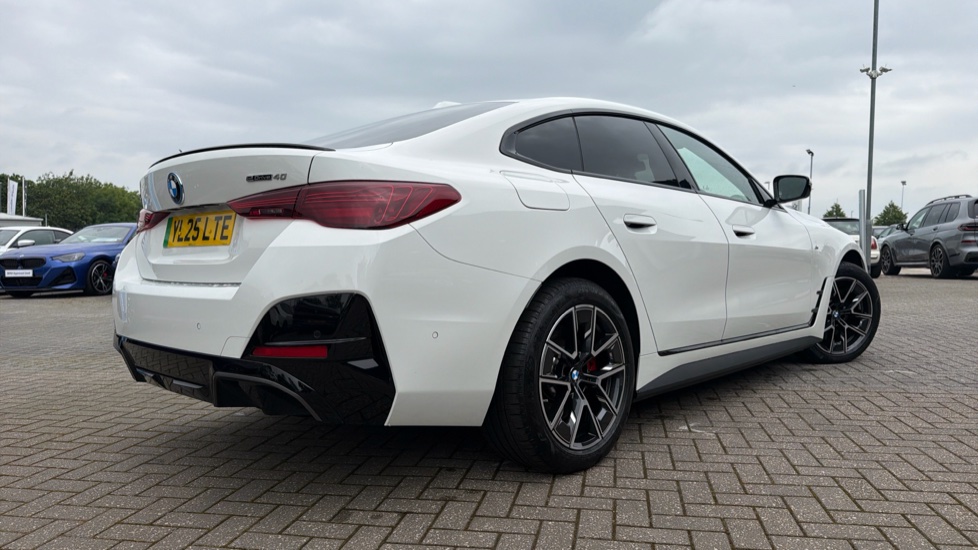 BMW i4 250kW eDrive40 M Sport 83.9kWh 5dr Auto [Pro Pack] Electric Hatchback - Image 43