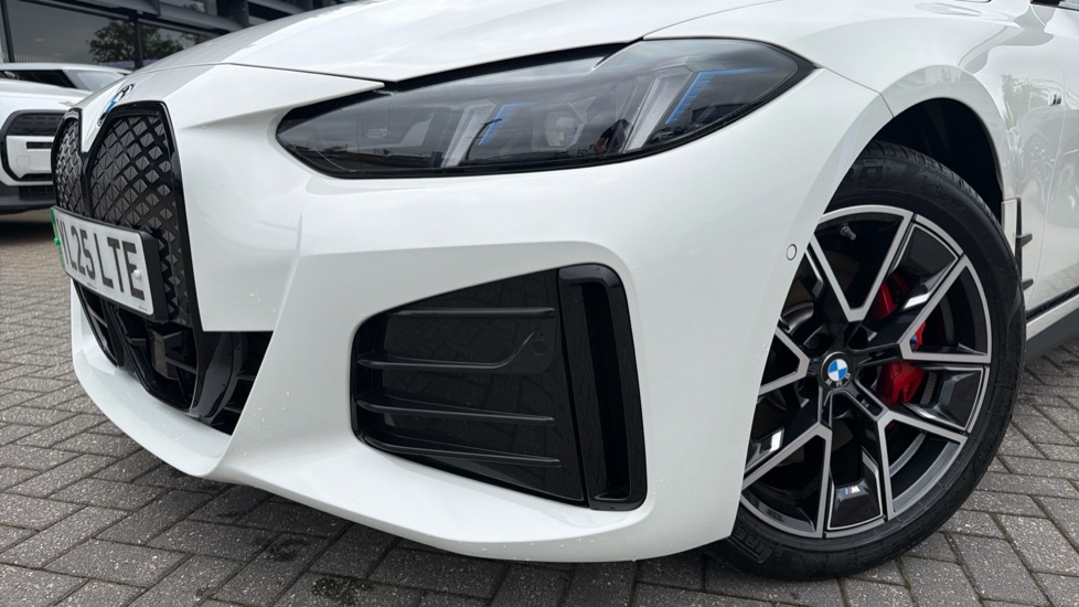 BMW i4 250kW eDrive40 M Sport 83.9kWh 5dr Auto [Pro Pack] Electric Hatchback - Image 45