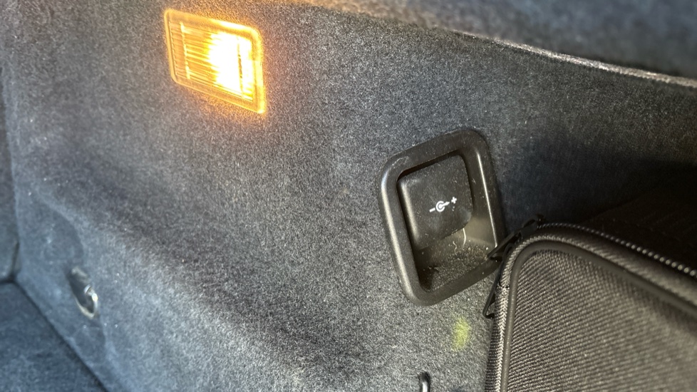 BMW X2 xDrive 18d M Sport 5dr Step Auto Diesel Hatchback - Image 33