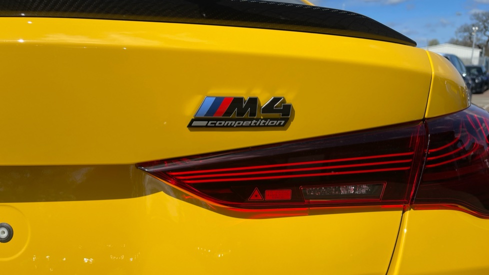 BMW M4 xDrive Competition M 2dr Step Auto [Ultimat Pk] Petrol Coupe - Image 25