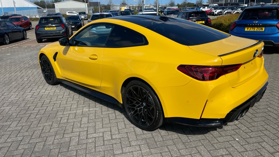 BMW M4 xDrive Competition M 2dr Step Auto [Ultimat Pk] Petrol Coupe - Image 39