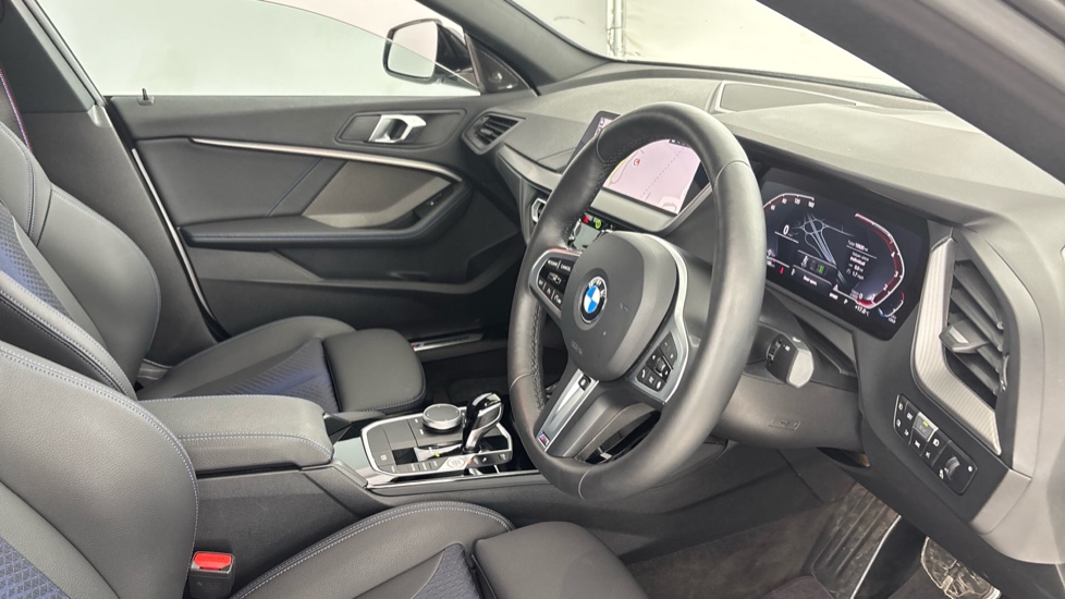 BMW 2 Series 218i [136] M Sport 4dr Petrol Saloon - Image 6