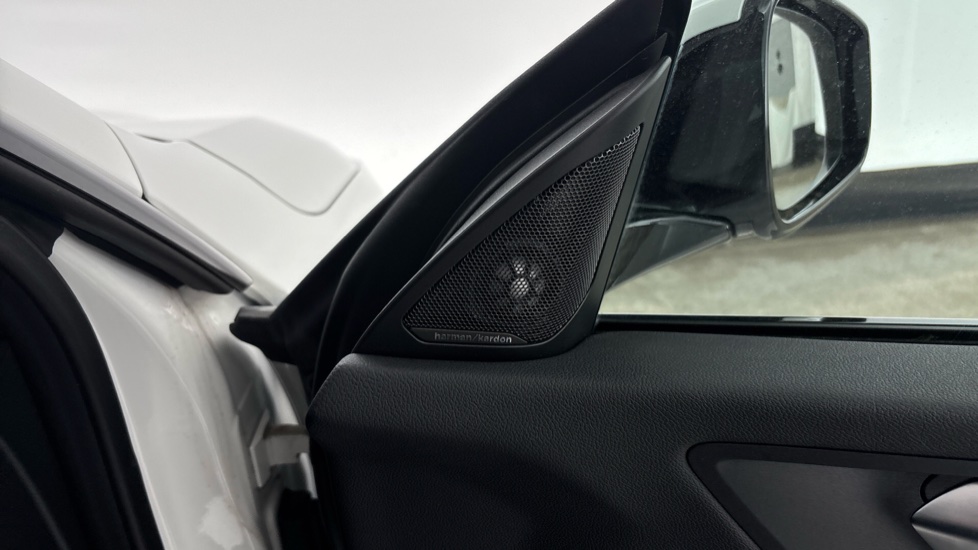 BMW 2 Series 218i [136] M Sport 4dr Petrol Saloon - Image 20