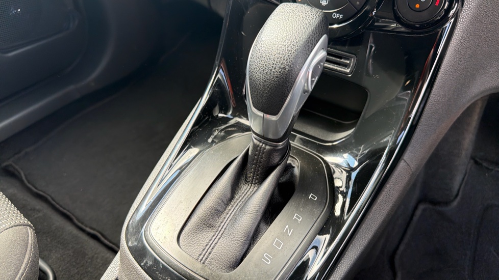 Ford Fiesta 1.6 Titanium 5dr Powershift Petrol Hatchback - Image 13
