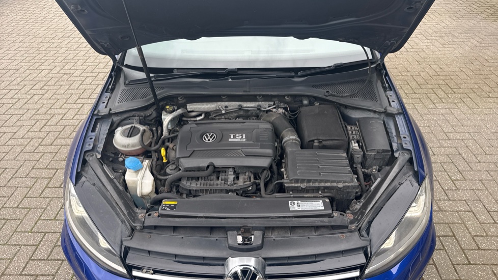 Volkswagen Golf 2.0 TSI R 5dr DSG Petrol Hatchback - Image 8