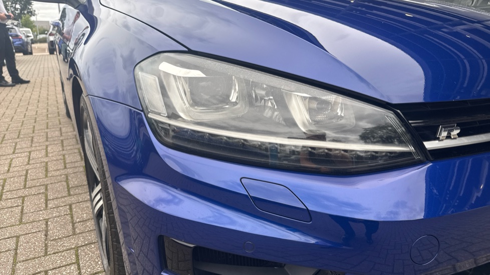 Volkswagen Golf 2.0 TSI R 5dr DSG Petrol Hatchback - Image 29