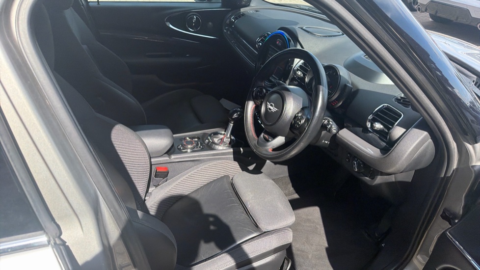 MINI Clubman 2.0 Cooper S 6dr Auto Petrol Estate - Image 11