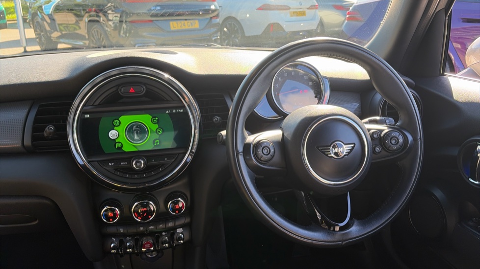 MINI Hatchback 1.5 Cooper II 5dr Auto Petrol Hatchback - Image 10
