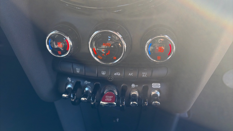 MINI Hatchback 1.5 Cooper II 5dr Auto Petrol Hatchback - Image 21