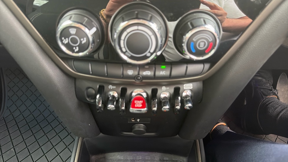 MINI Countryman 2.0 Cooper S Classic 5dr Auto Petrol Hatchback - Image 39