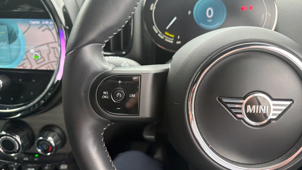 MINI Countryman 1.5 Cooper S E Exclusive ALL4 PHEV 5dr Auto Hatchback - Image 17