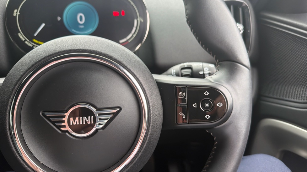 MINI Countryman 1.5 Cooper S E Exclusive ALL4 PHEV 5dr Auto Hatchback - Image 18