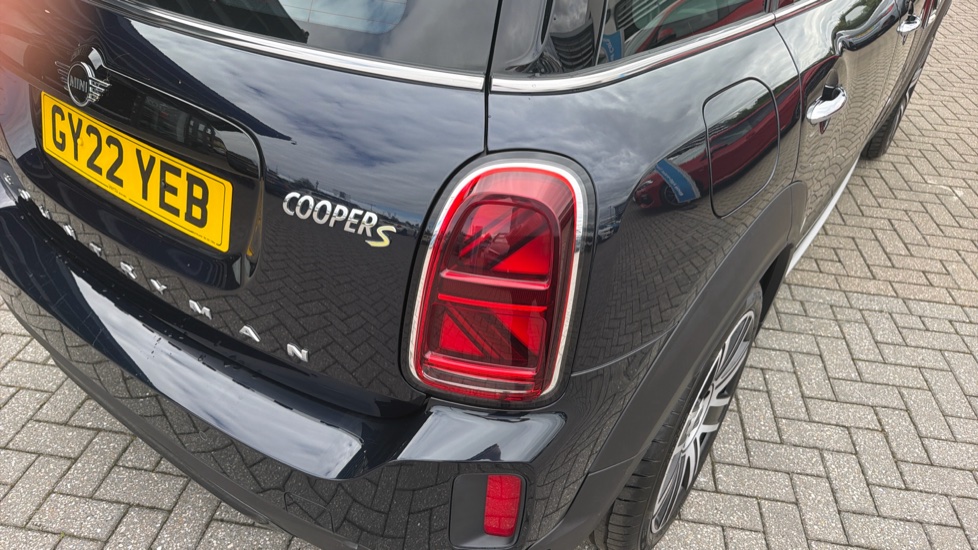 MINI Countryman 1.5 Cooper S E Exclusive ALL4 PHEV 5dr Auto Hatchback - Image 22