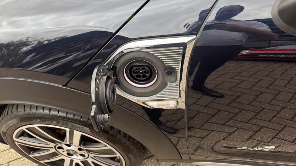 MINI Countryman 1.5 Cooper S E Exclusive ALL4 PHEV 5dr Auto Hatchback - Image 25