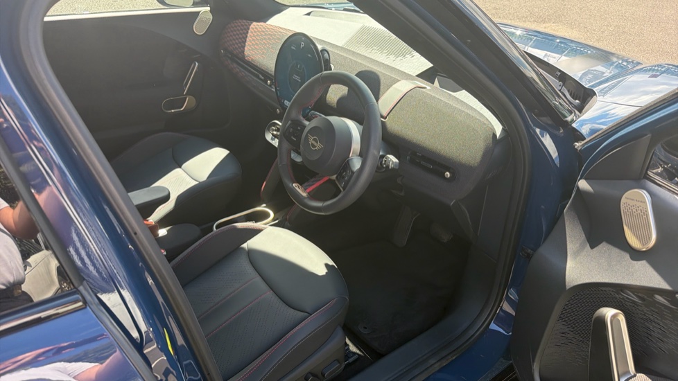 MINI Aceman 190kW John Cooper Works [Level 3] 54kWh 5dr Auto Electric Hatchback - Image 6