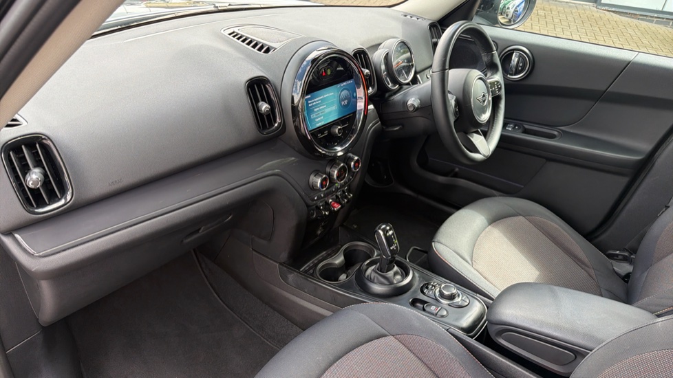 MINI Countryman 1.5 Cooper Classic Premium Plus 5dr Auto Petrol Hatchback - Image 7