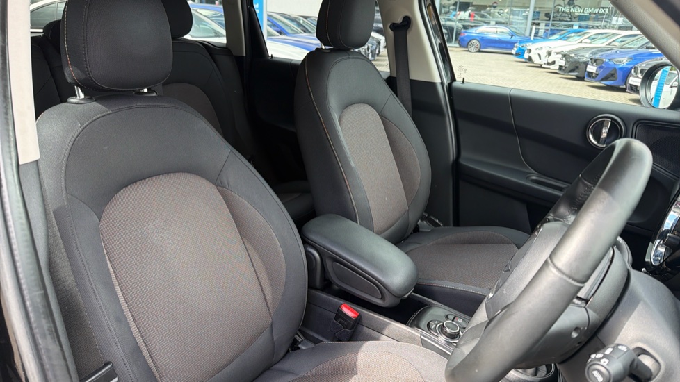 MINI Countryman 1.5 Cooper Classic Premium Plus 5dr Auto Petrol Hatchback - Image 11