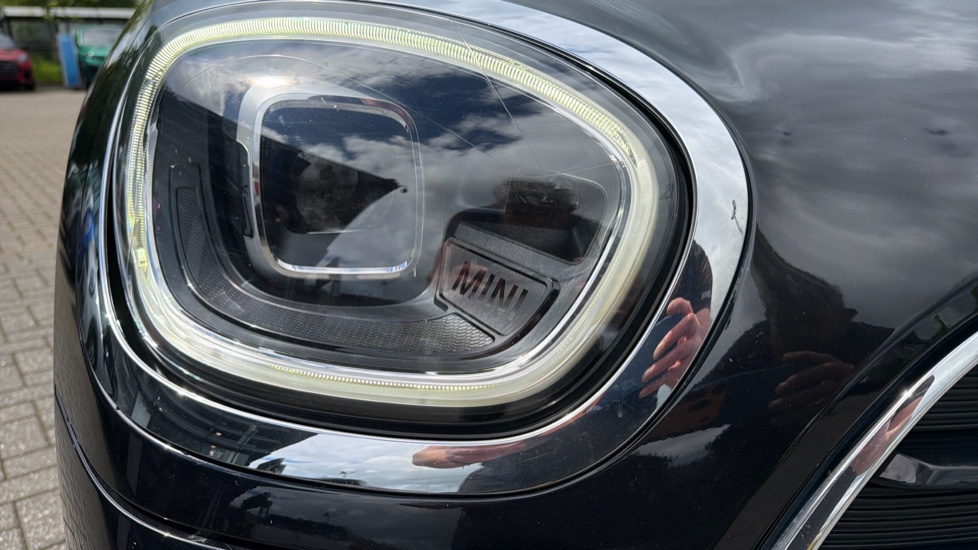 MINI Countryman 1.5 Cooper Classic Premium Plus 5dr Auto Petrol Hatchback - Image 23
