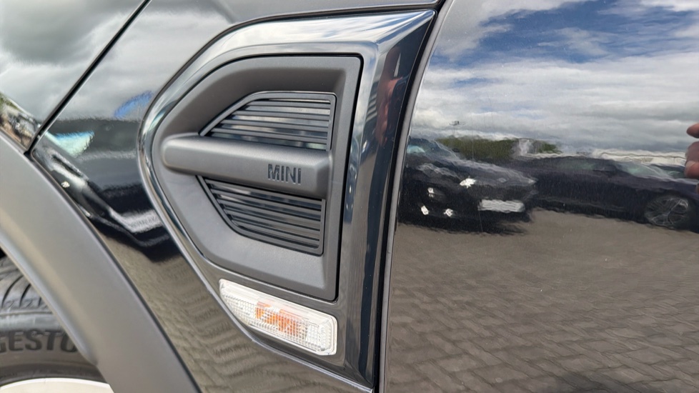 MINI Countryman 1.5 Cooper Classic Premium Plus 5dr Auto Petrol Hatchback - Image 34
