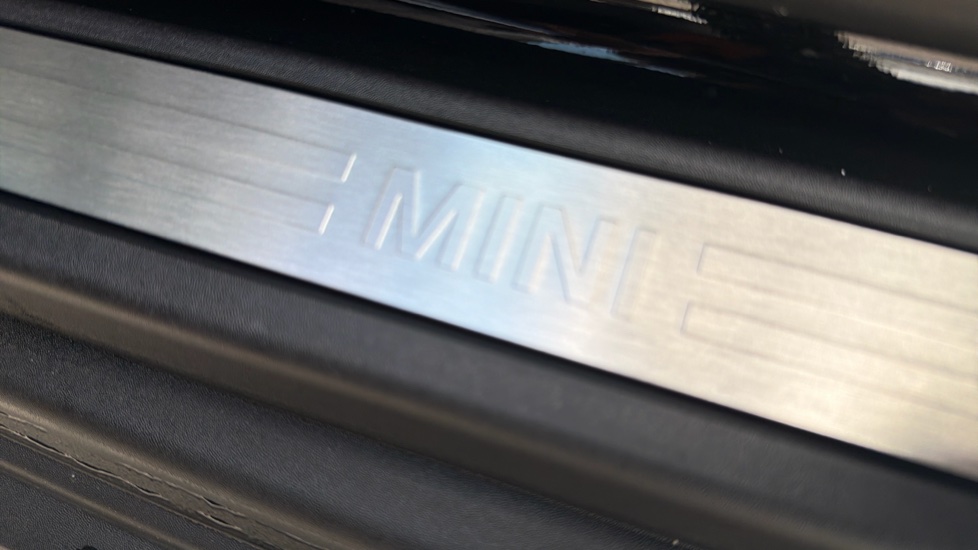 MINI Countryman 1.5 Cooper Classic Premium Plus 5dr Auto Petrol Hatchback - Image 35