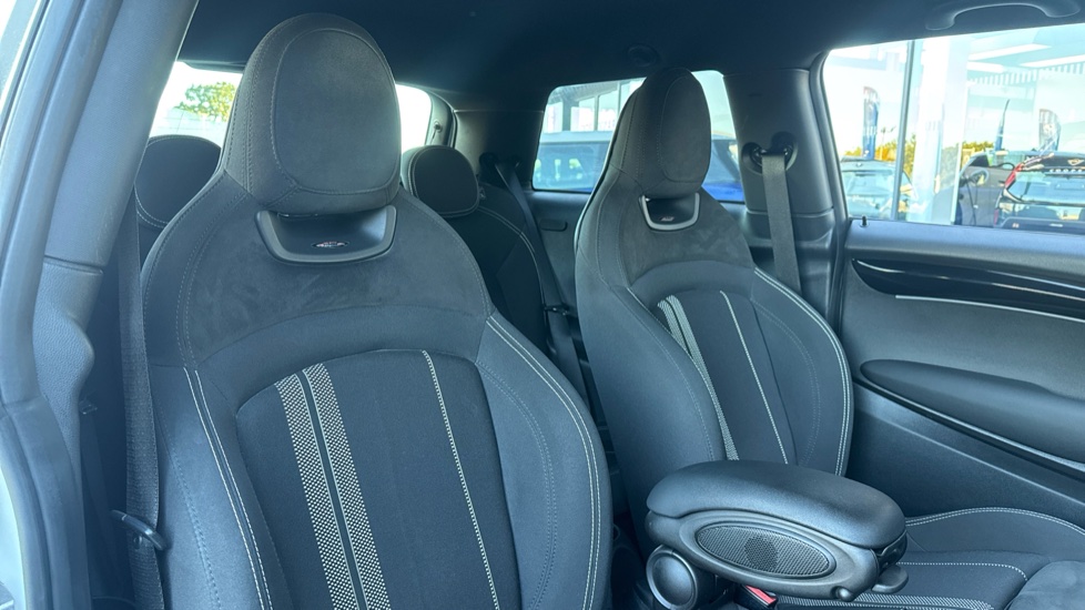 MINI Hatchback 2.0 Cooper S Sport 3dr Auto Petrol Hatchback - Image 11