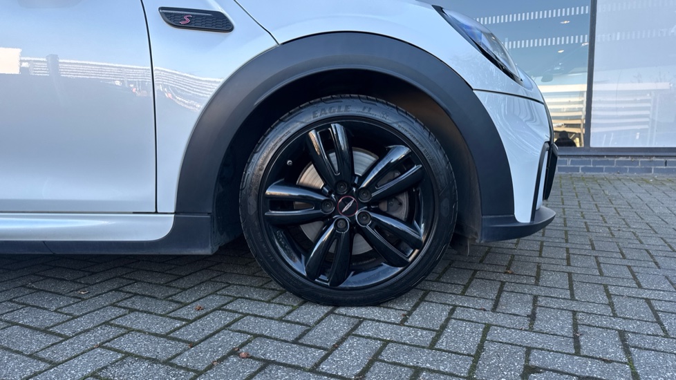 MINI Hatchback 2.0 Cooper S Sport 3dr Auto Petrol Hatchback - Image 14