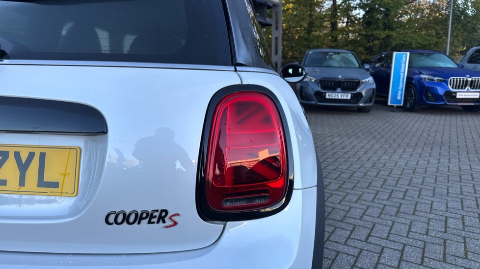 MINI Hatchback 2.0 Cooper S Sport 3dr Auto Petrol Hatchback - Image 22