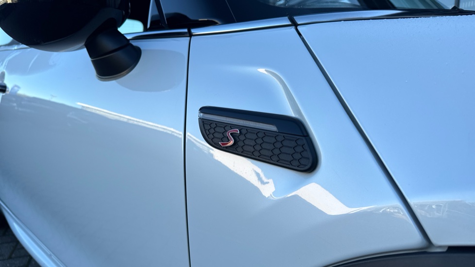MINI Hatchback 2.0 Cooper S Sport 3dr Auto Petrol Hatchback - Image 27