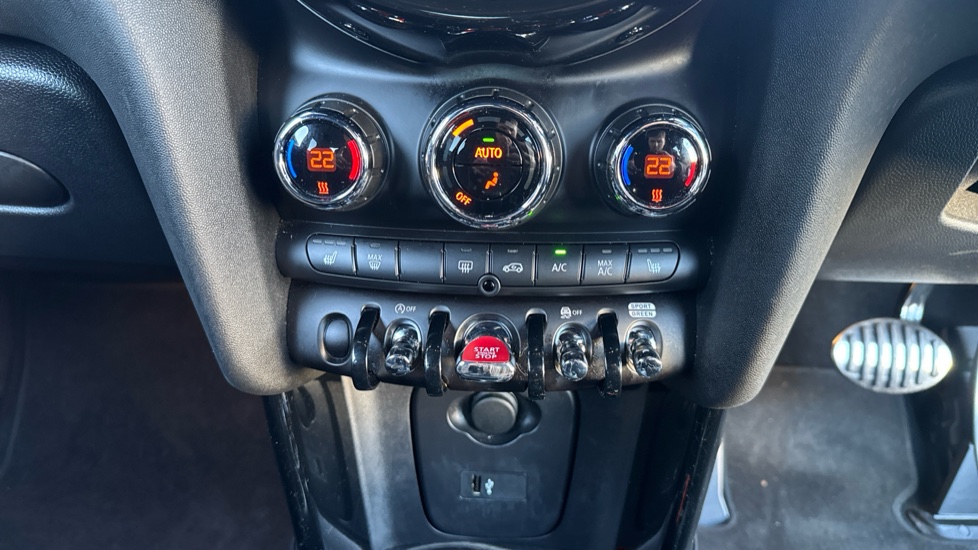 MINI Hatchback 2.0 Cooper S Sport 3dr Auto Petrol Hatchback - Image 39