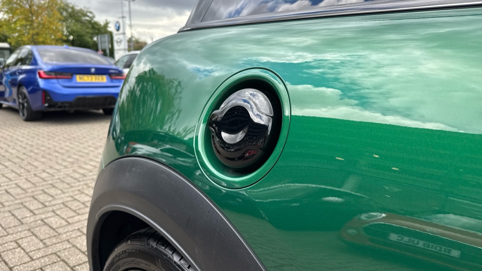 MINI Hatchback 2.0 Cooper S Sport 3dr Auto Petrol Hatchback - Image 32