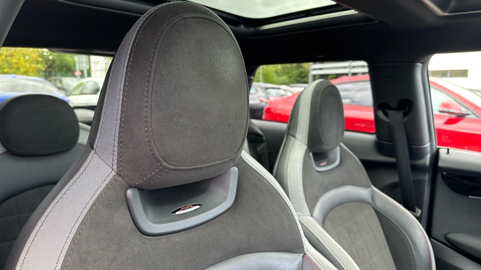 MINI Hatchback 2.0 Cooper S Sport 3dr Auto Petrol Hatchback - Image 40