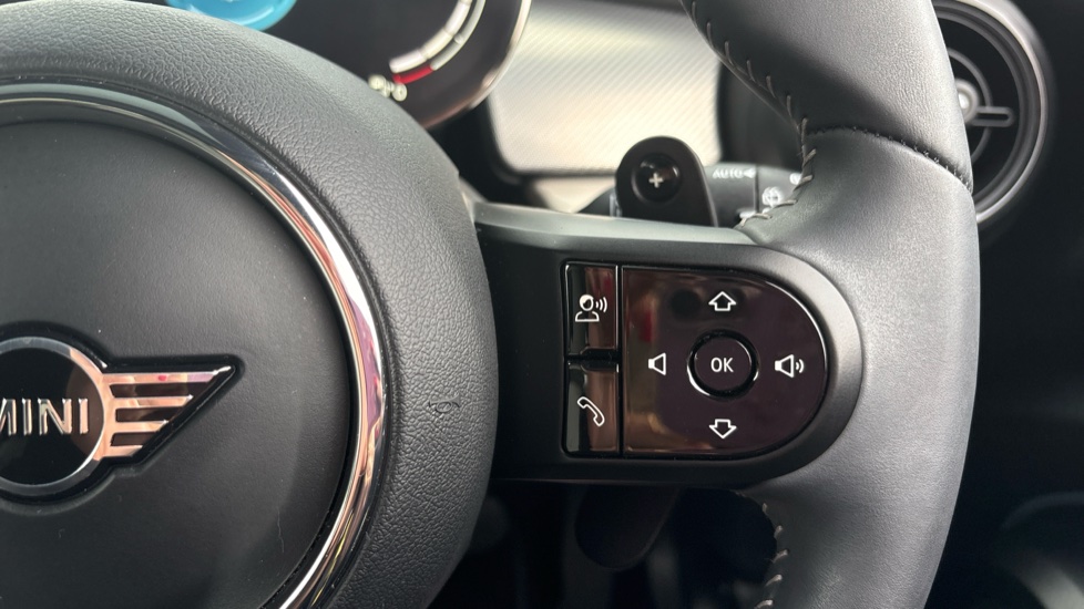 MINI Cooper 2.0 S Exclusive 3dr Auto Petrol Hatchback - Image 18