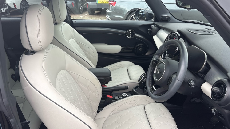 MINI Cooper 2.0 S Exclusive 3dr Auto Petrol Hatchback - Image 33